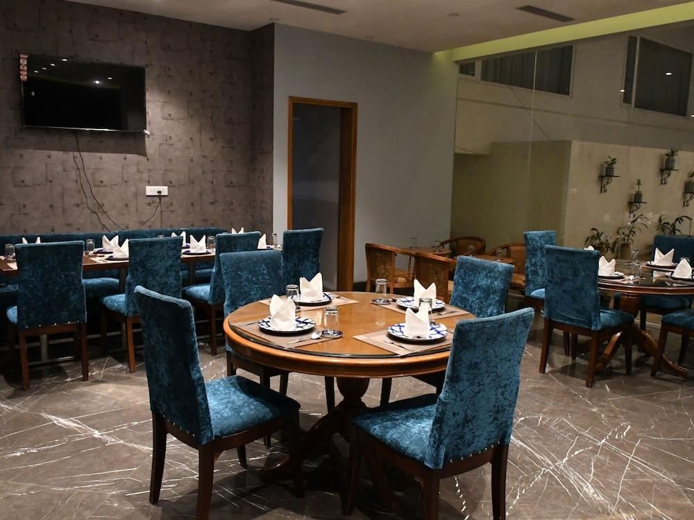 Amarpreet, Chhatrapati Sambhajinagar - Am Hotel Kollection Aurangābād Extérieur photo